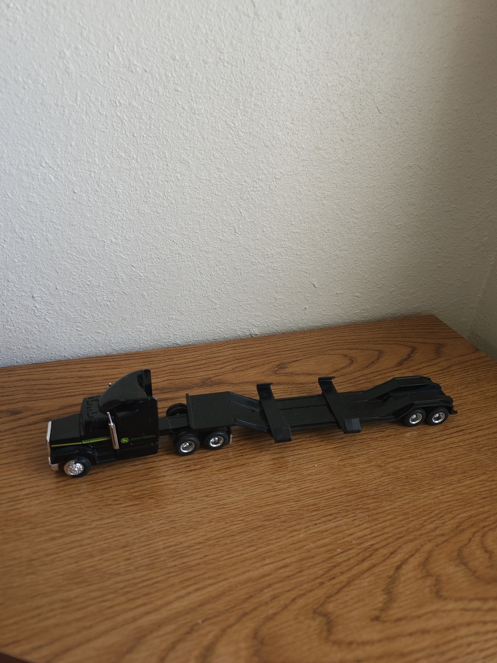 John Deere Ertl Diecast Semi Truck & Hauler Toy Vehicle
